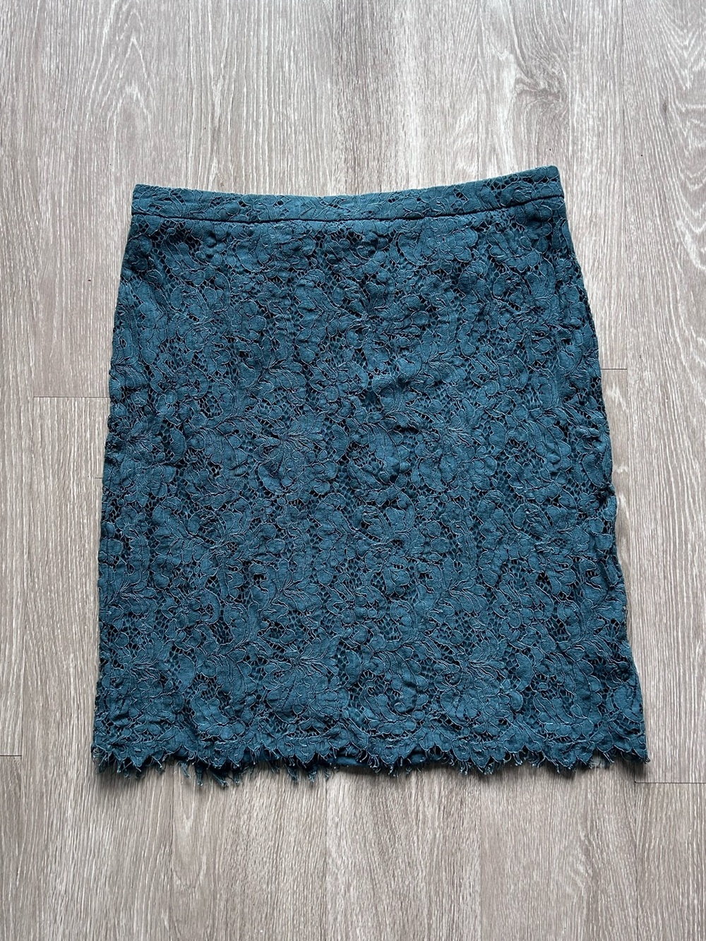 Skies Are Blue Lace Pencil Skirt - XL